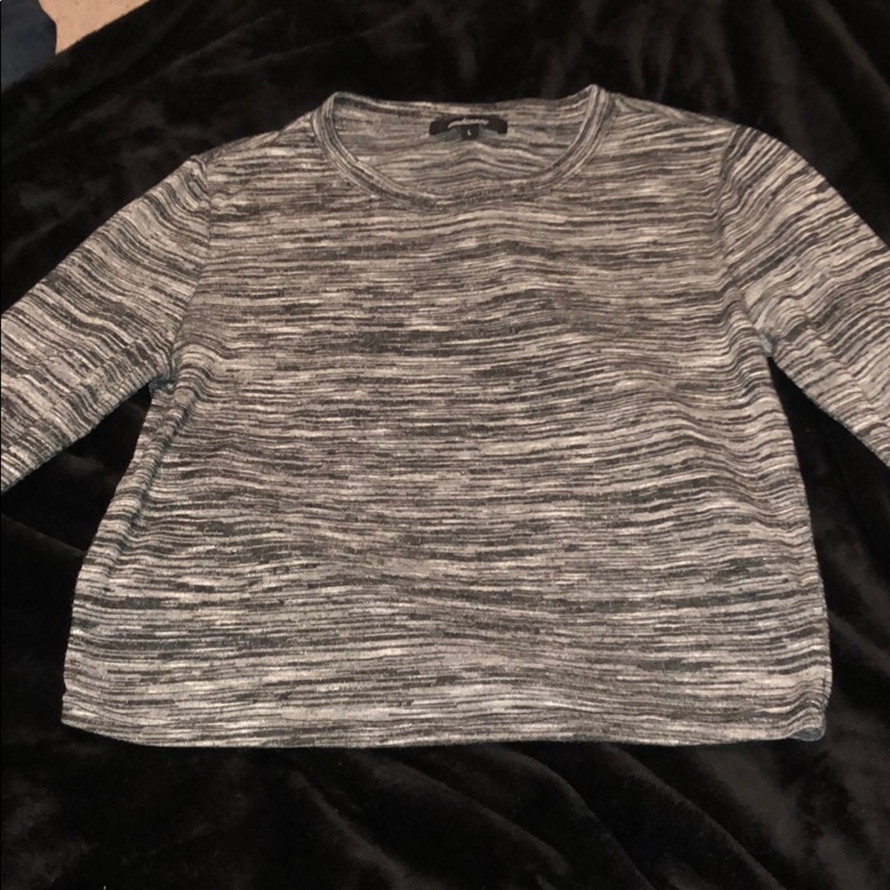 grey cropped long sleeve shirt